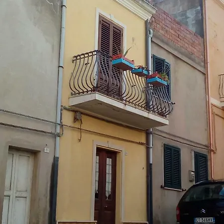La Casa Della Capretta Holiday home *